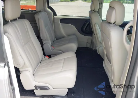 2016 Chrysler Town & Country Touring-L Anniversary Edition из США, поврежденный, VIN 2C4RC1CG5GR207321